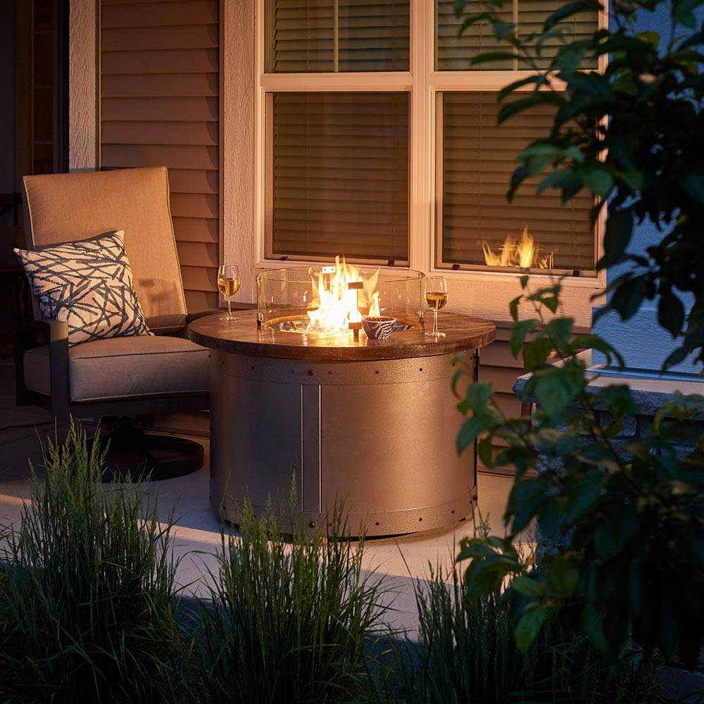 The Outdoor GreatRoom Company ED-20 Edison Round Gas Fire Pit Table, 39.5-Inches