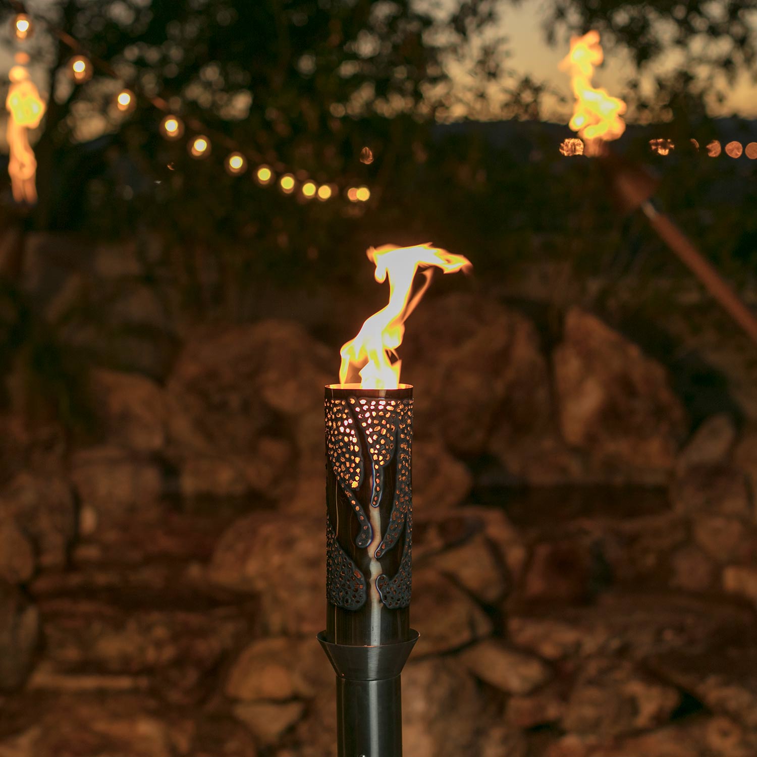 Fire by Design Plumeria Gas Torch Head with Black Powder-Coated Pole