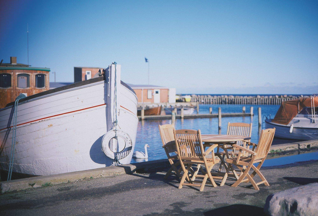 Royal Teak Collection SFR Round Sailor Teak Folding Table
