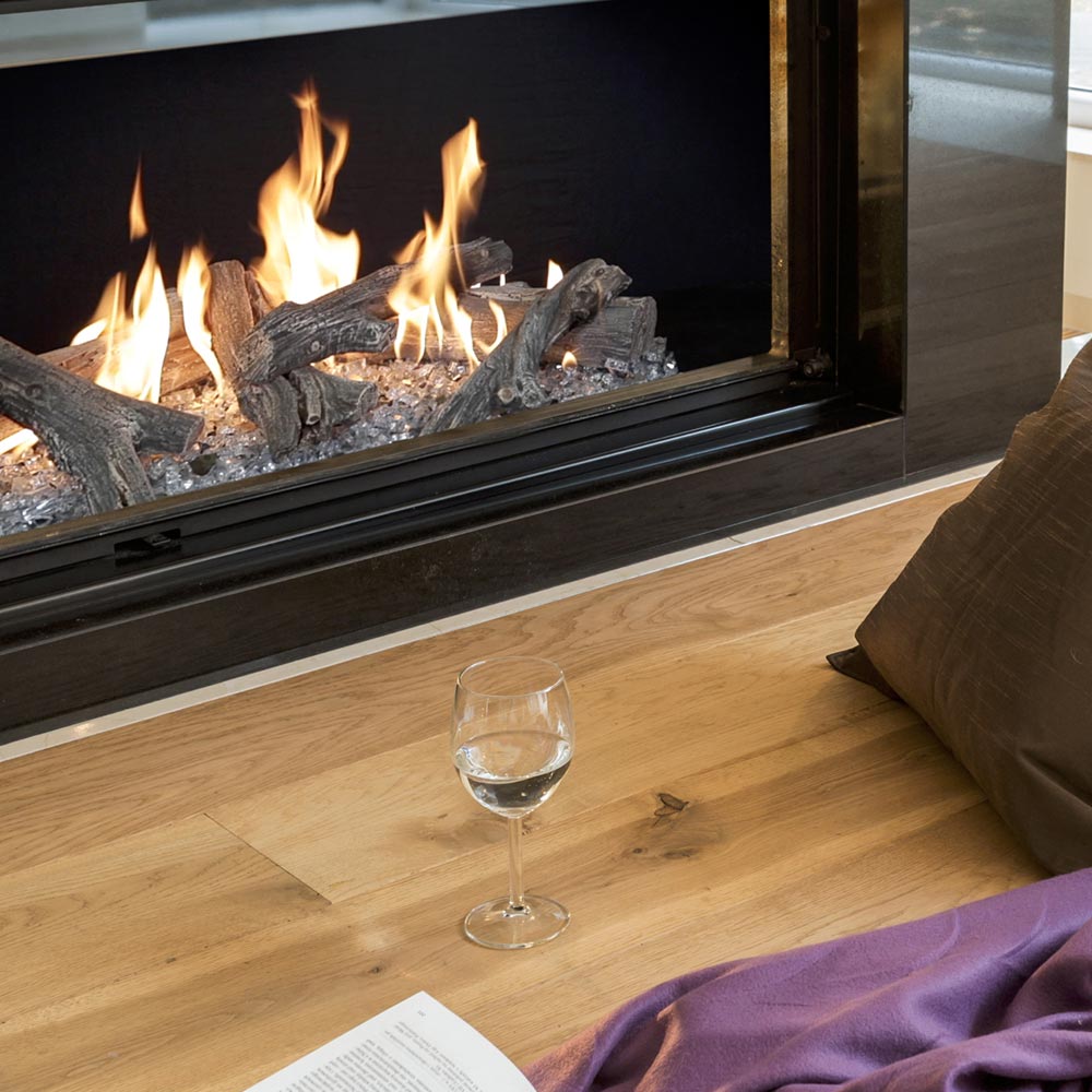 Grand Canyon Linear Western Driftwood Vented Gas Log Set with Stainless Steel Glass Burner and Media