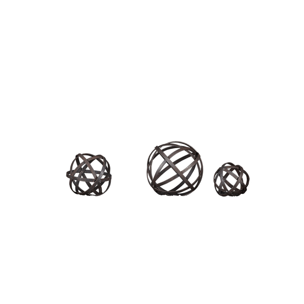 Wrought iron globe kit with three metal lattice spheres, dark finish